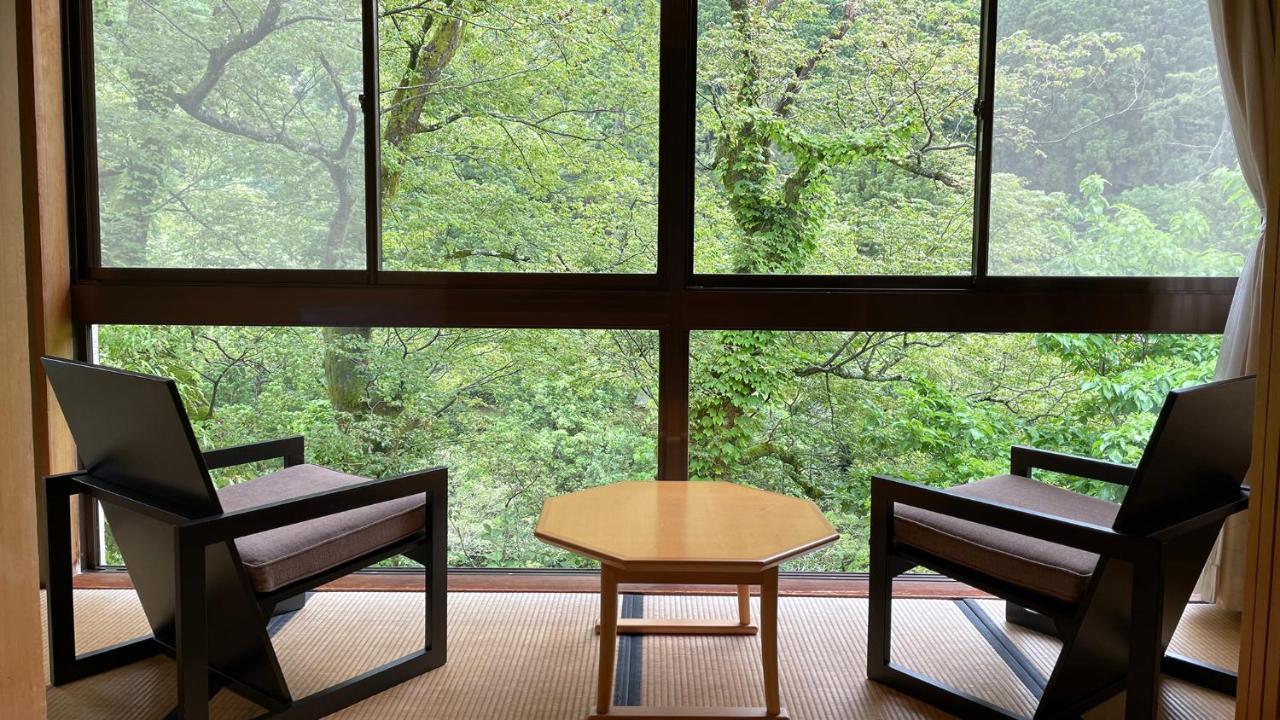 ホテル 胡蝶 加賀市 エクステリア 写真