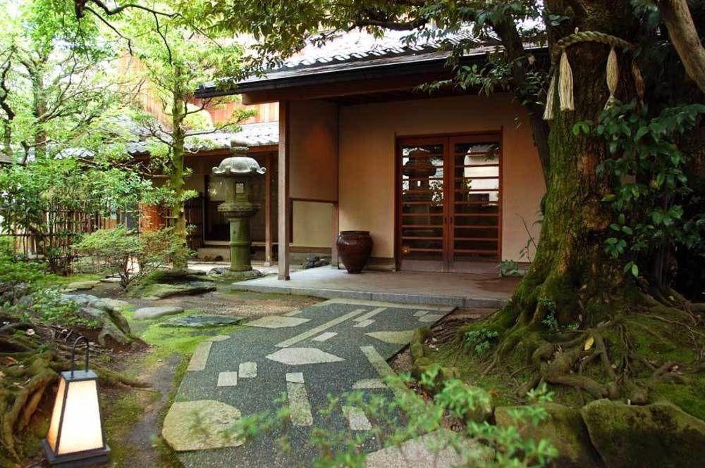 ホテル 胡蝶 加賀市 エクステリア 写真